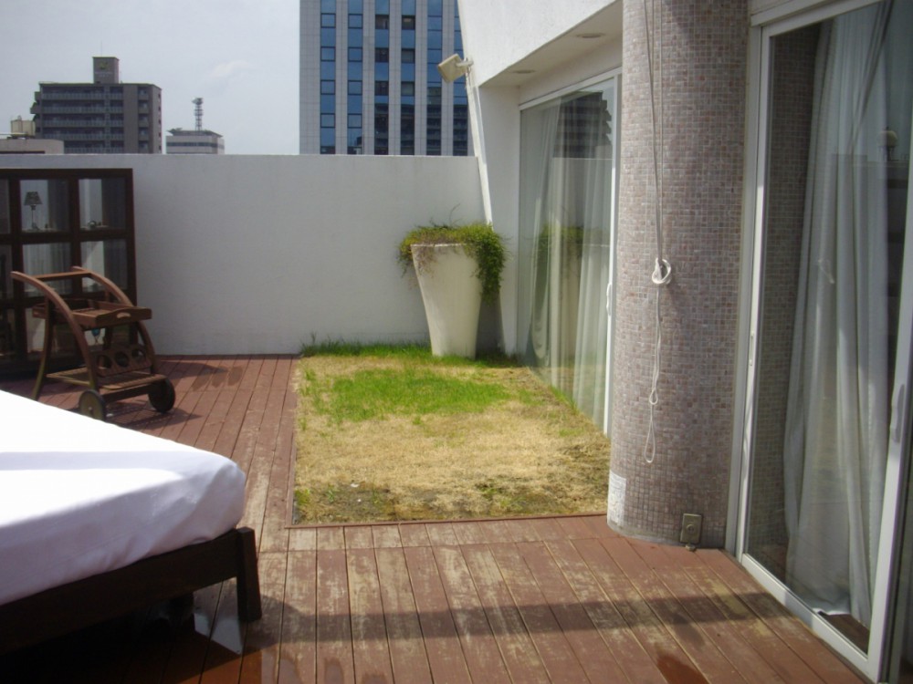 某結婚式場　屋上芝改修工事